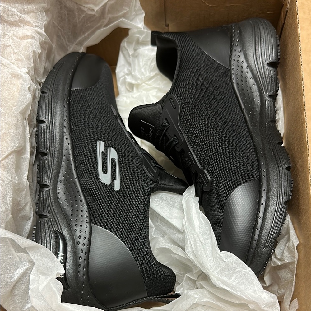 Skechers Work Arch Fit Serena Black Slip Resistant Slip On Sneakers Shoes Sz 5.5